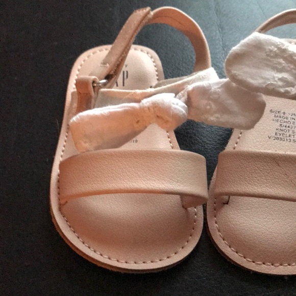 GAP Shoes Baby Gap Girls Sandals 62m Poshmark